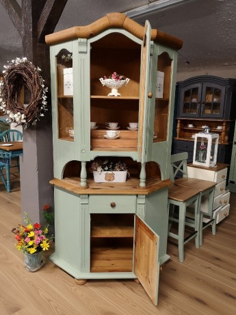 homeai1762278244389~2