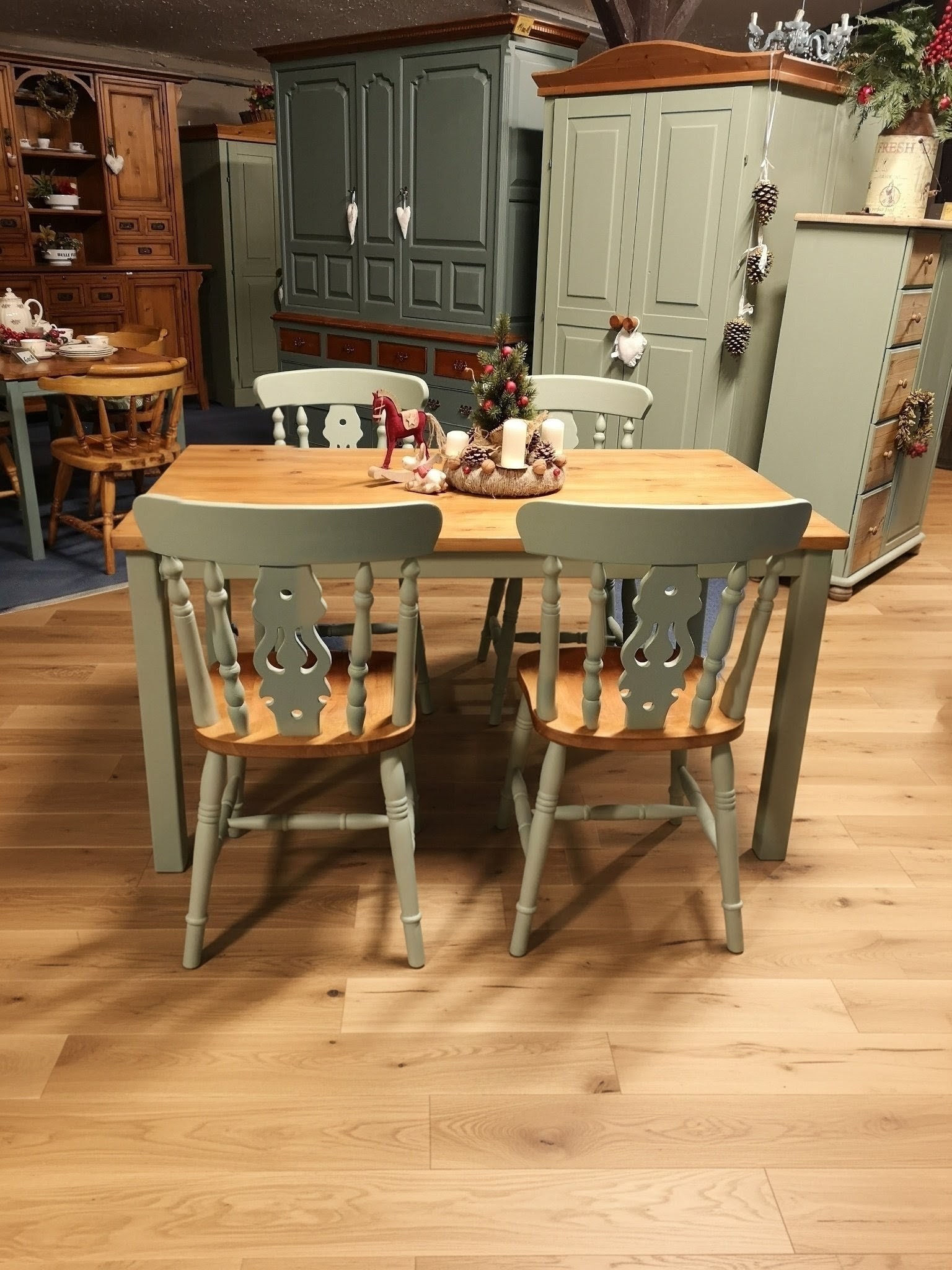 homeai1764876513814~2