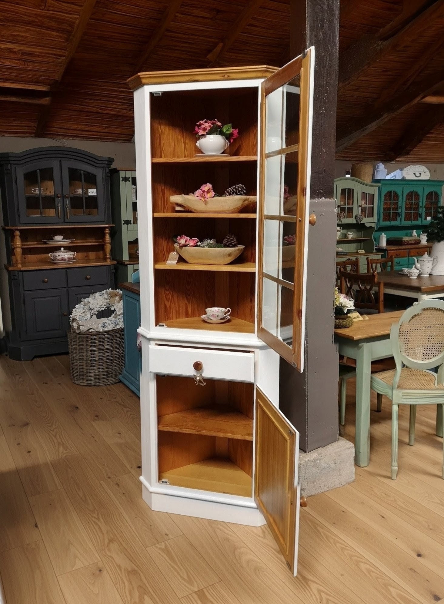 homeai1771399299847~2