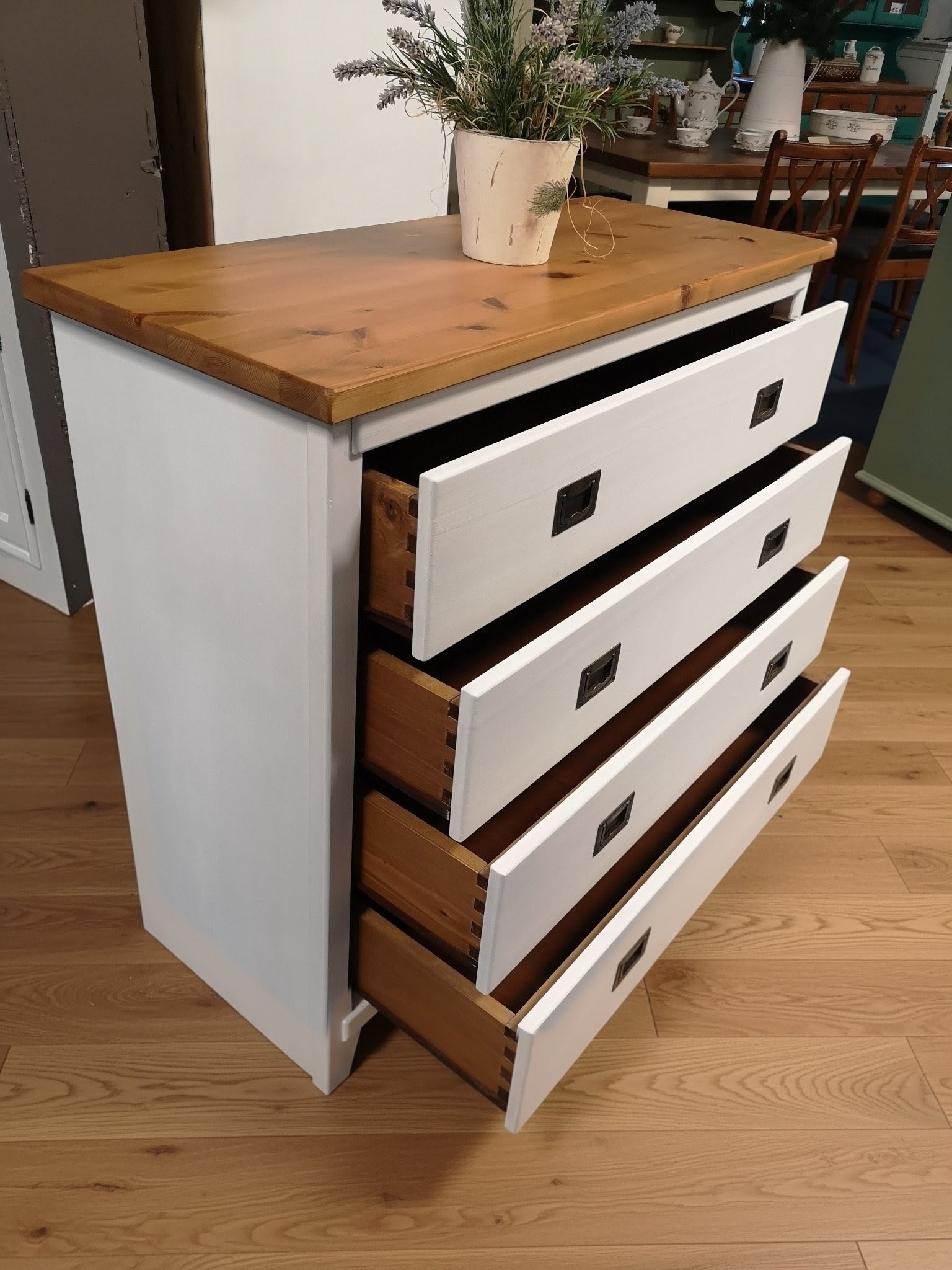 homeai1772360818374~2