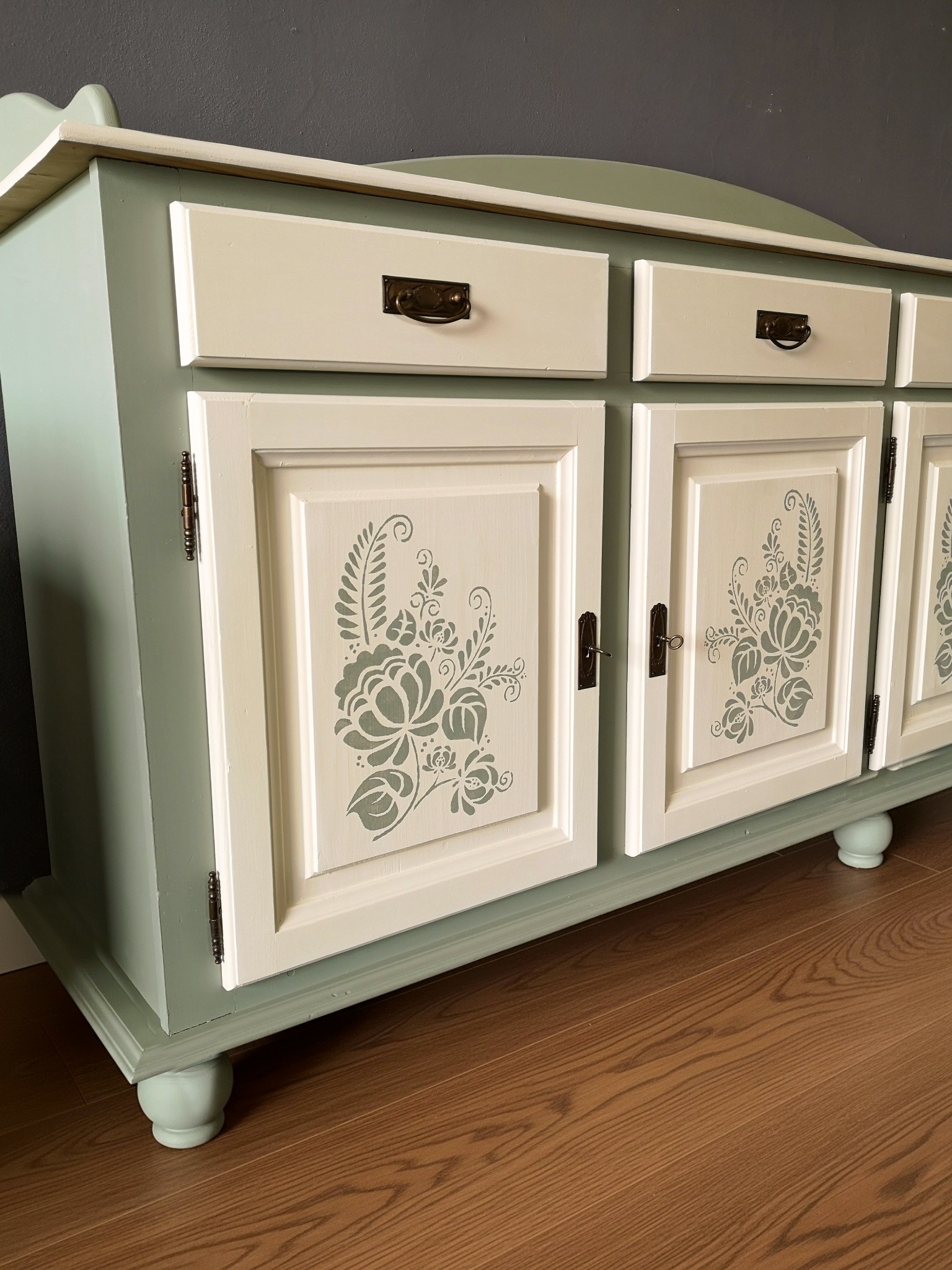 homeai1775141083476_edit_67375972604301