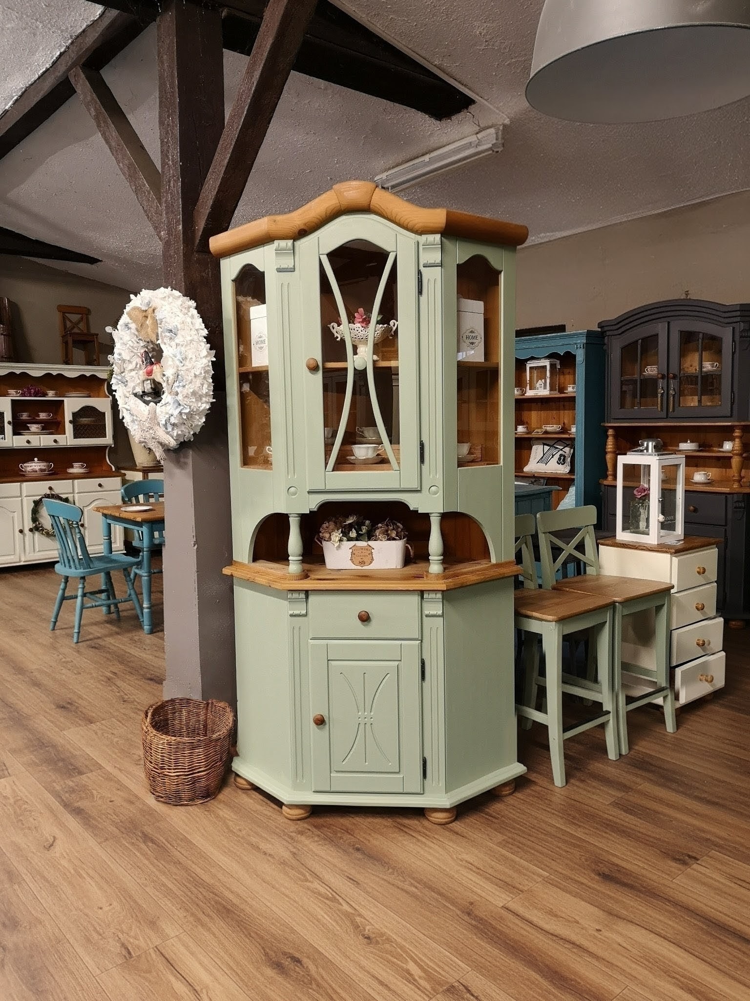 homeai1762277638032~2